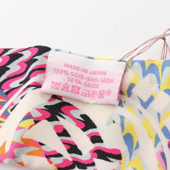 HERMES White Silk Scarf - Picture 5 of 5